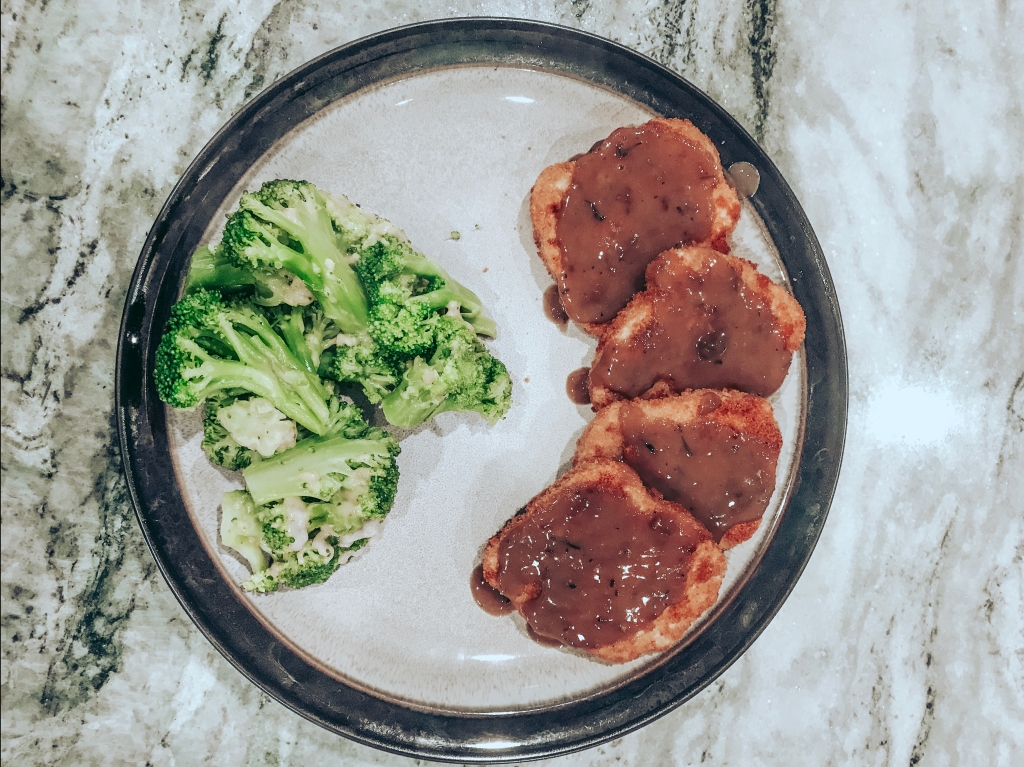 Vegan Recipe: Turk’y Cutlets w/ Gravy & Cheesy Broccoli.